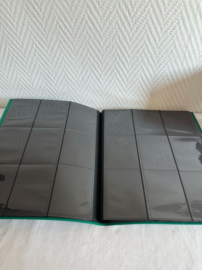 Album de rangement vert/ Portfolio de qualité premium 360 places Pokémon - photo numéro 4