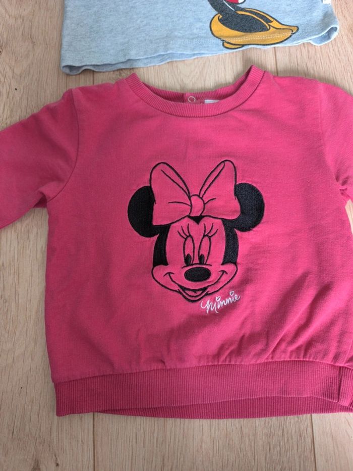 Lot fille de 1 sweat + 2 t-shirts épais Minnie - 18 mois - photo numéro 2