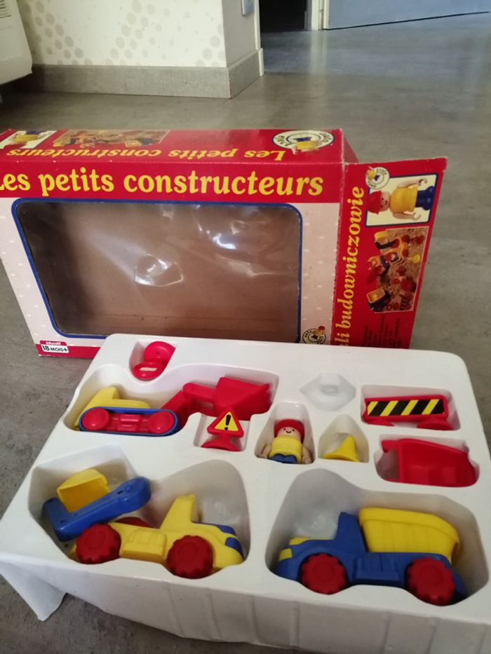 Coffret véhicules et figurines