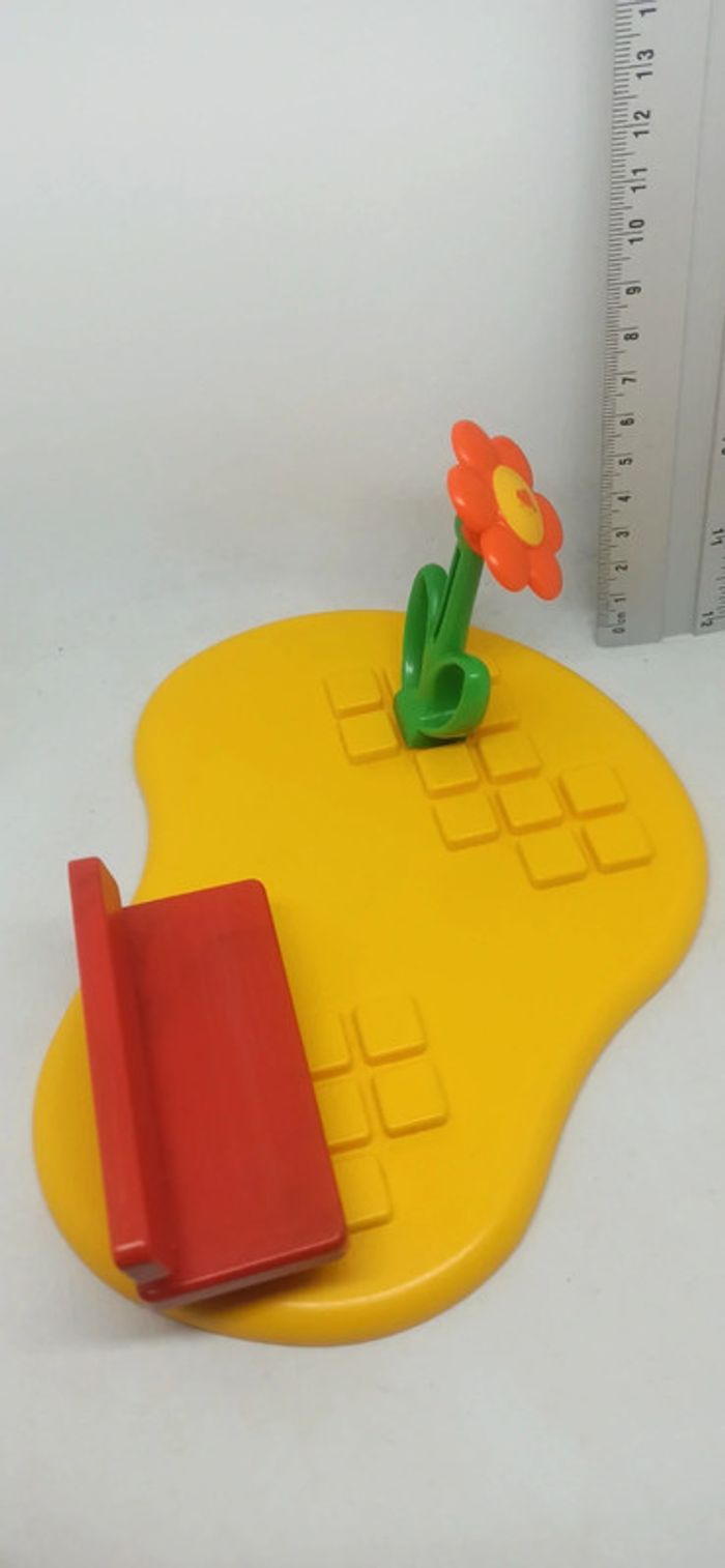 Décor paysage avec banc et fleur playmobil 123 - photo numéro 3