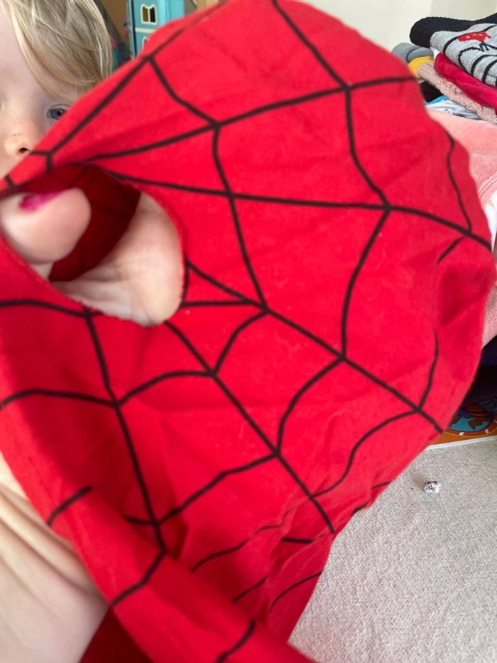 T-shirt Spiderman, quatre ans avec masque - photo numéro 4