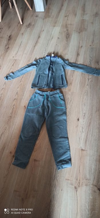 Ensemble sport domyos 12 ans