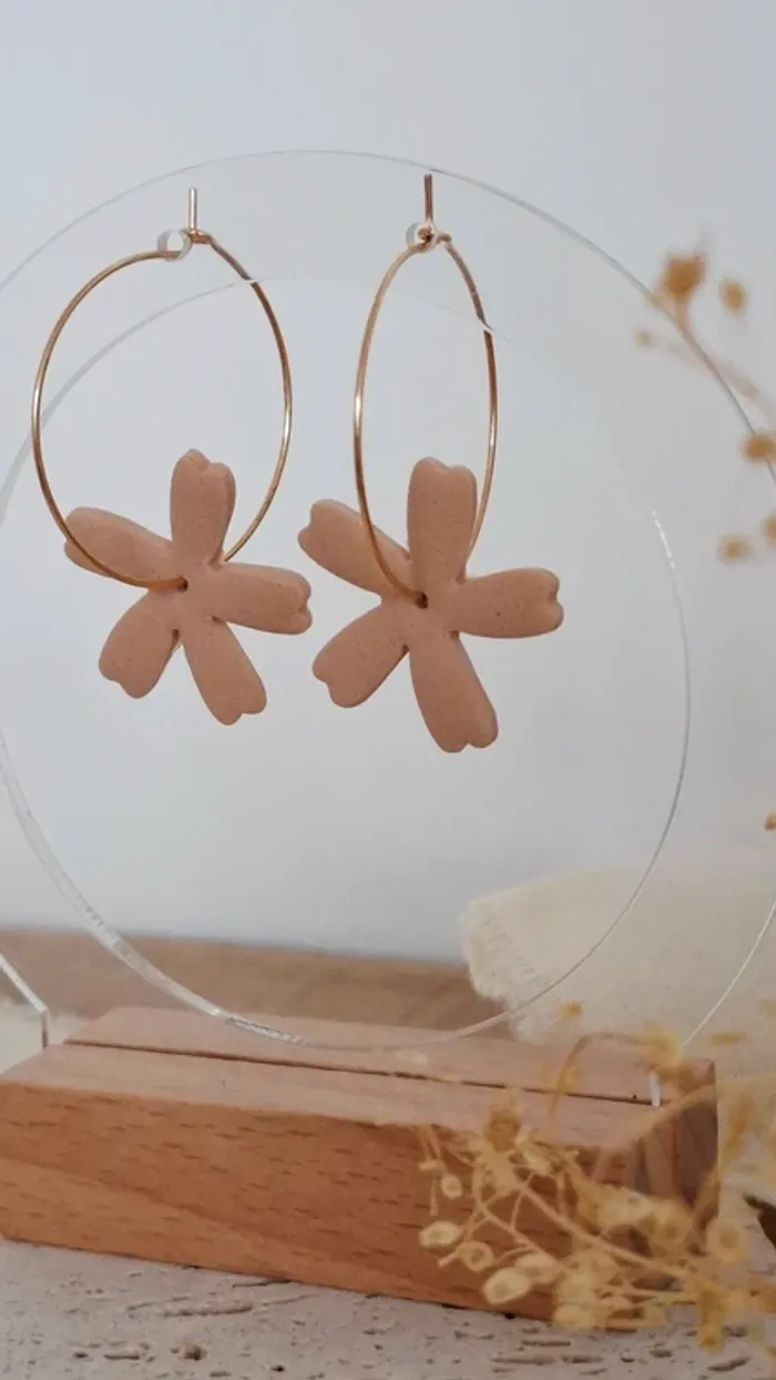 Boucles d’oreilles Fleur de Sable – Neuves, faites main avec amour 💛 - photo numéro 2
