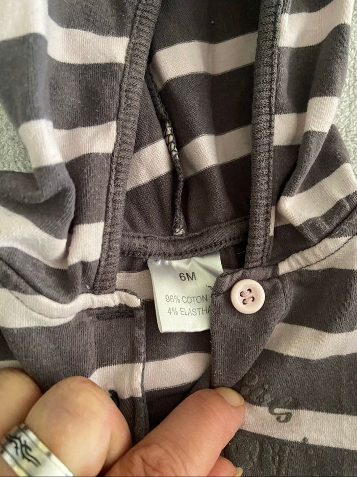 Pull à capuche - photo numéro 3