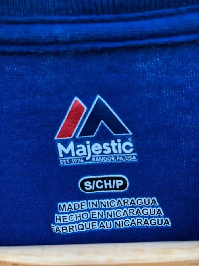 Majestic T-shirt blue Chicago Cubs baseball Raise the flag Champions US Mens S - photo numéro 3