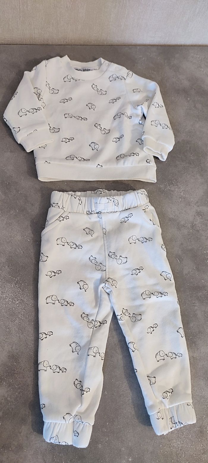 Lot vêtements bébé - photo numéro 2