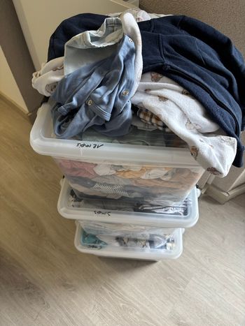 Boîte habits 12 mois