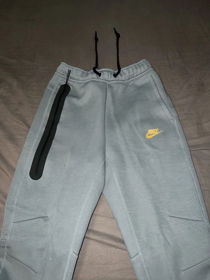 Jogging Nike taille XS unisex - photo numéro 2