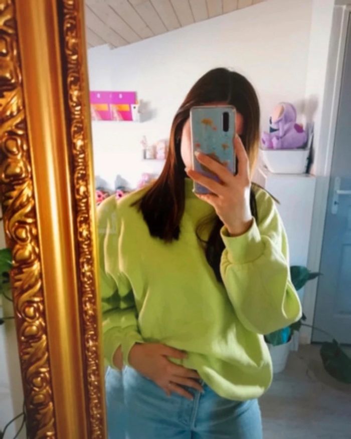 Pull vert fluo bershka neuf - photo numéro 2