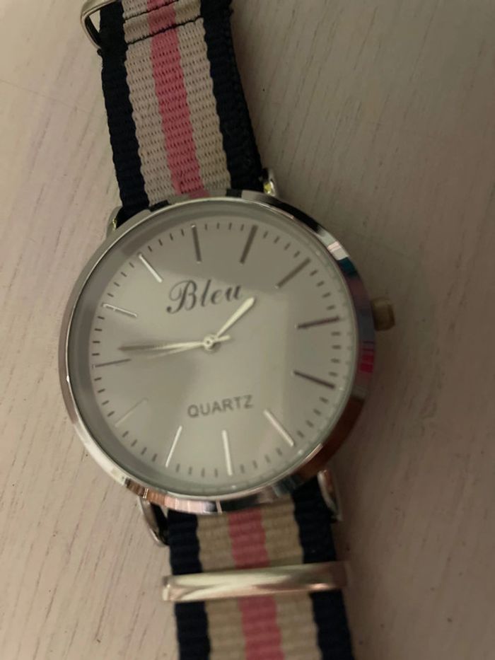 Montre - photo numéro 2