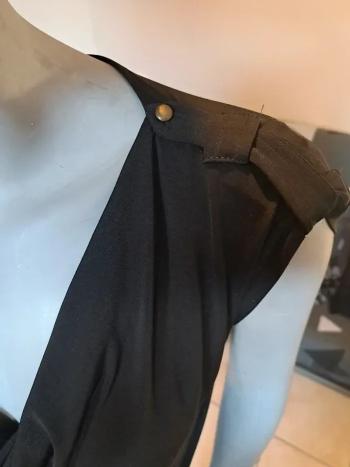 Robe noire - photo numéro 4