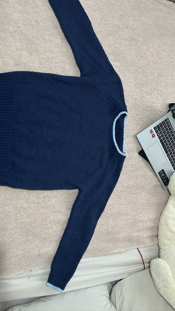 pull d’hiver bleu marine et bleu clair