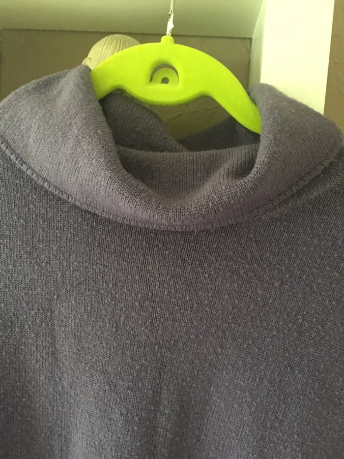 Pull violet camaïeu taille 4 - photo numéro 2