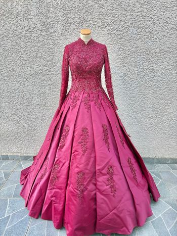 Robe de fiançailles rouge