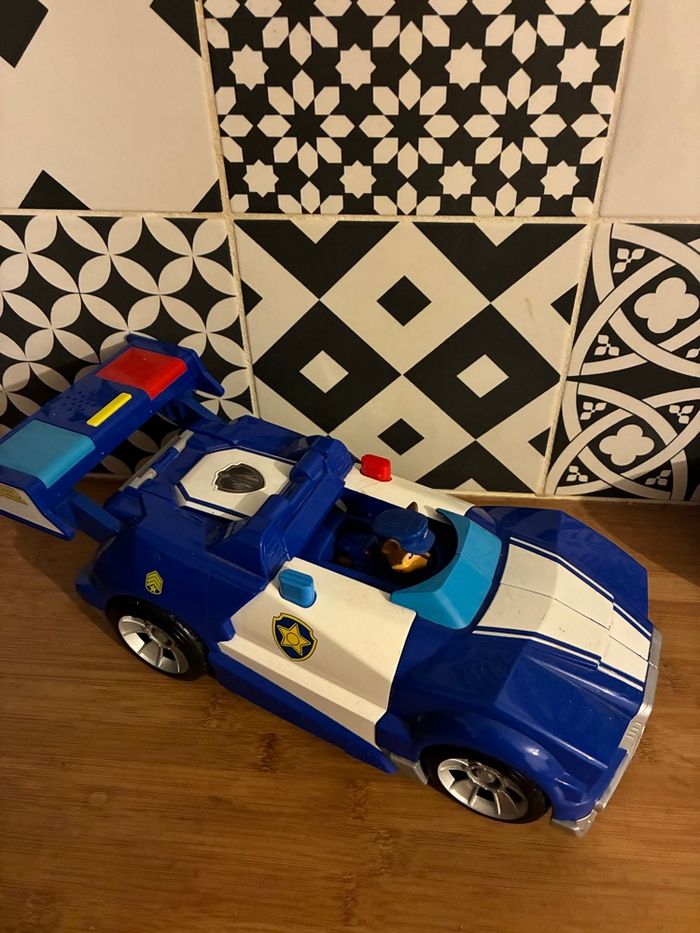 Voiture de Police + Moto Pat Patrouille Avec Transformation, Lance-Projectiles et Figurine Chase - photo numéro 4