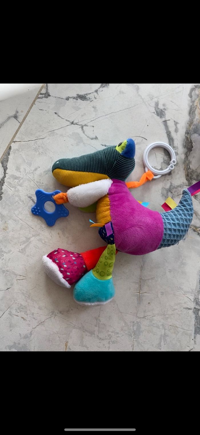 Lot jouet bébé