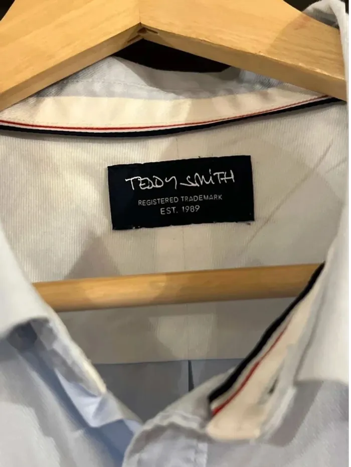 Chemise neuve parfaite bureau/travail - Teddy smith - taille L - photo numéro 3