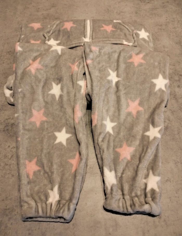 Combinaison/Pyjama étoile S/M - photo numéro 7