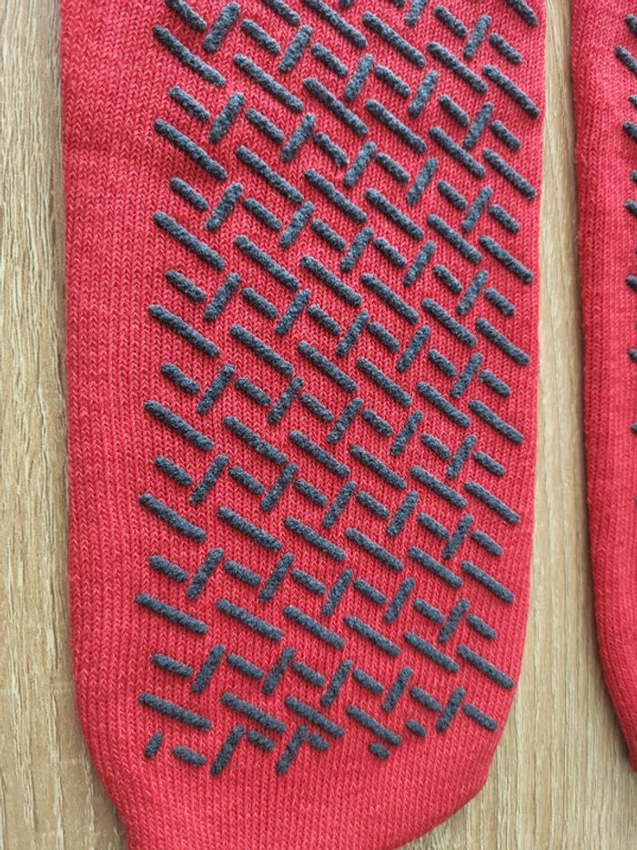 Chaussettes antidérapantes - photo numéro 2