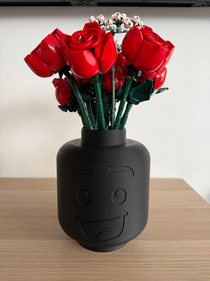 Vase visage lego idéal fleurs lego 3D - photo numéro 1