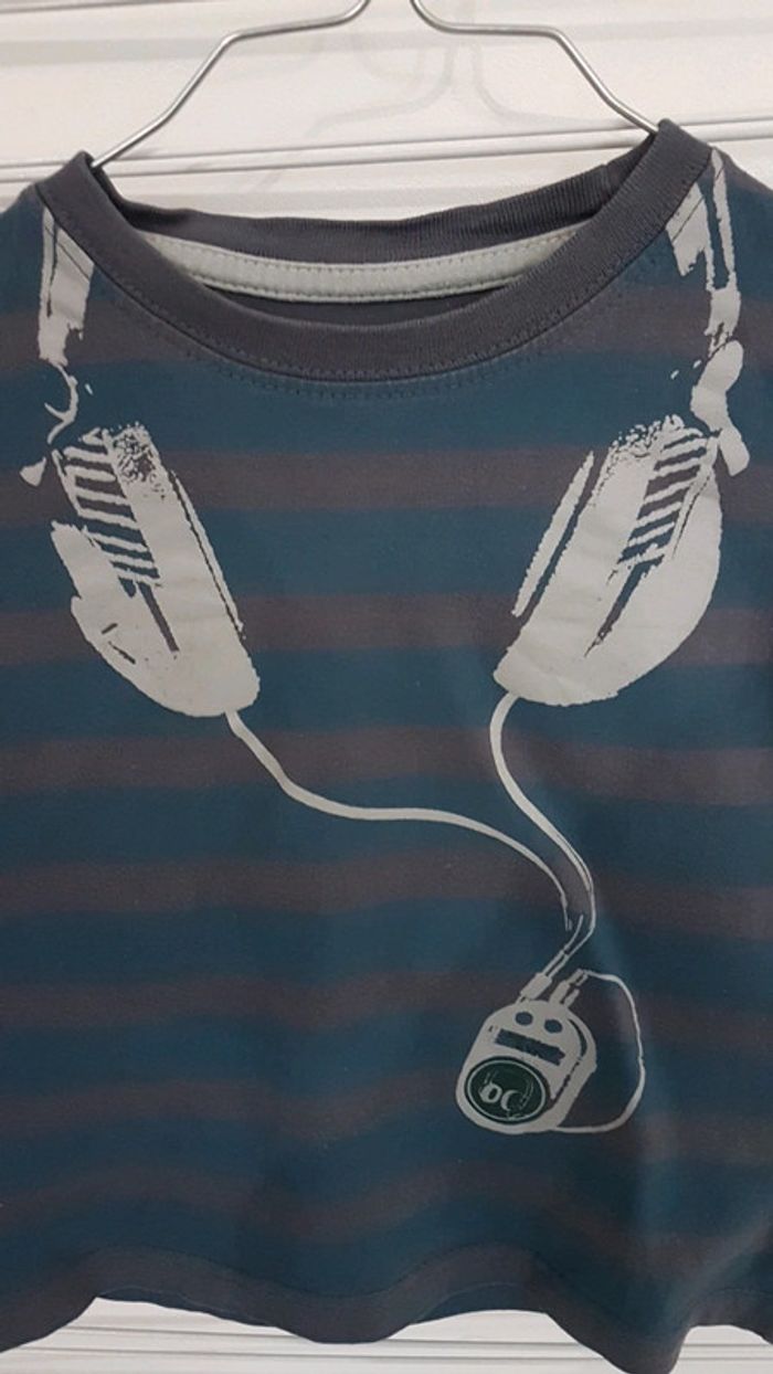 T shirt casque 3 ans - photo numéro 2