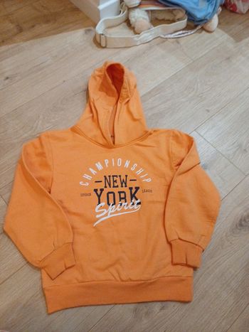 Sweat à capuche 8ans