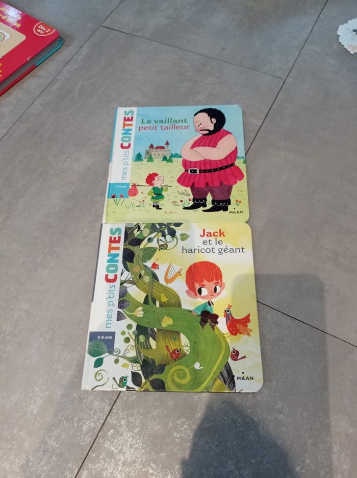 Lot 2 livres mes p'tits contes