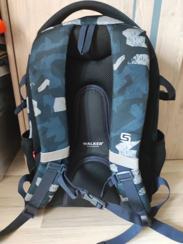 Sac à dos " Cyber Tiger" Walker avec LEDs. - photo numéro 2