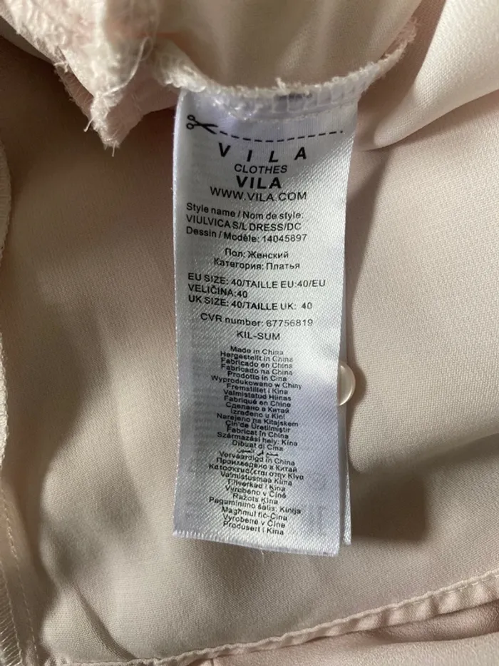 🌸 Jolie robe de cérémonie rose pâle détails dentelle Taille 40 🌸 - photo numéro 6