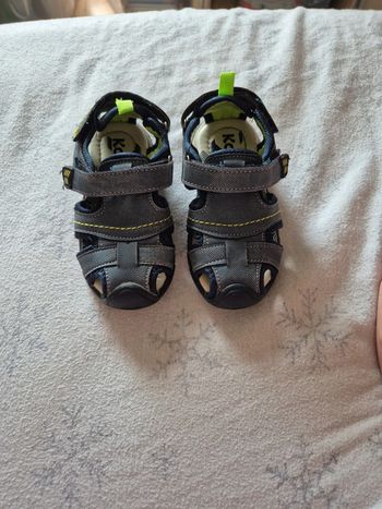 Sandales taille 22