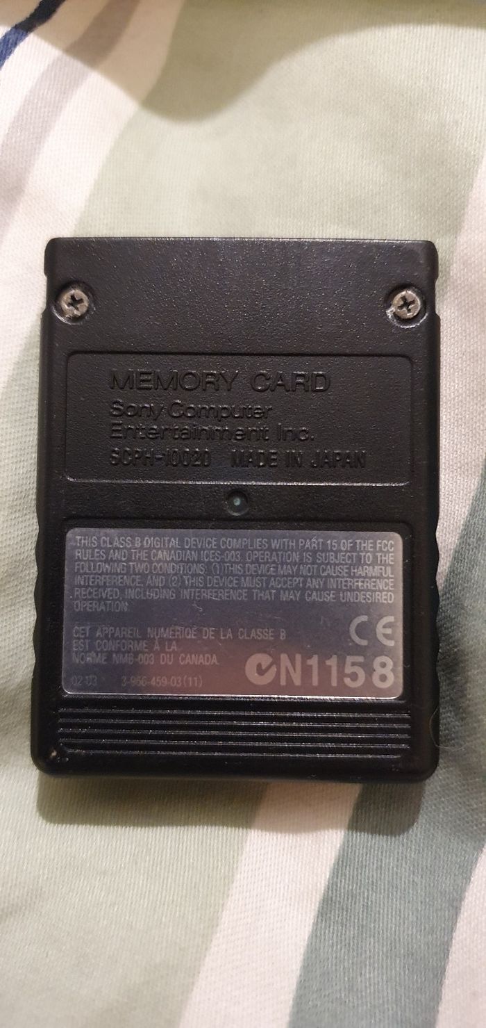 Carte mémoire PlayStation 2 - photo numéro 2