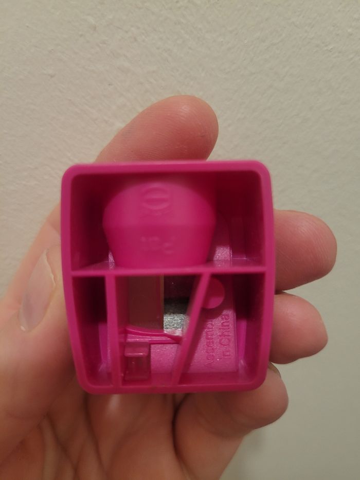Gros taille crayon rose Yves Rocher💕 - photo numéro 2