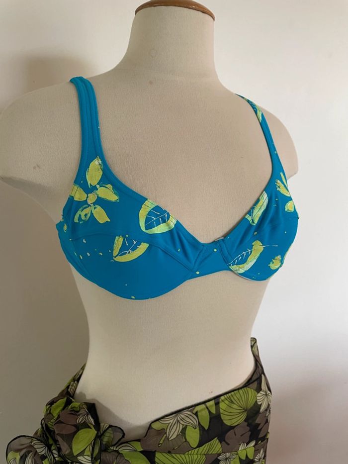 Lot de 5 hauts de maillots de bain taille 1 - photo numéro 8