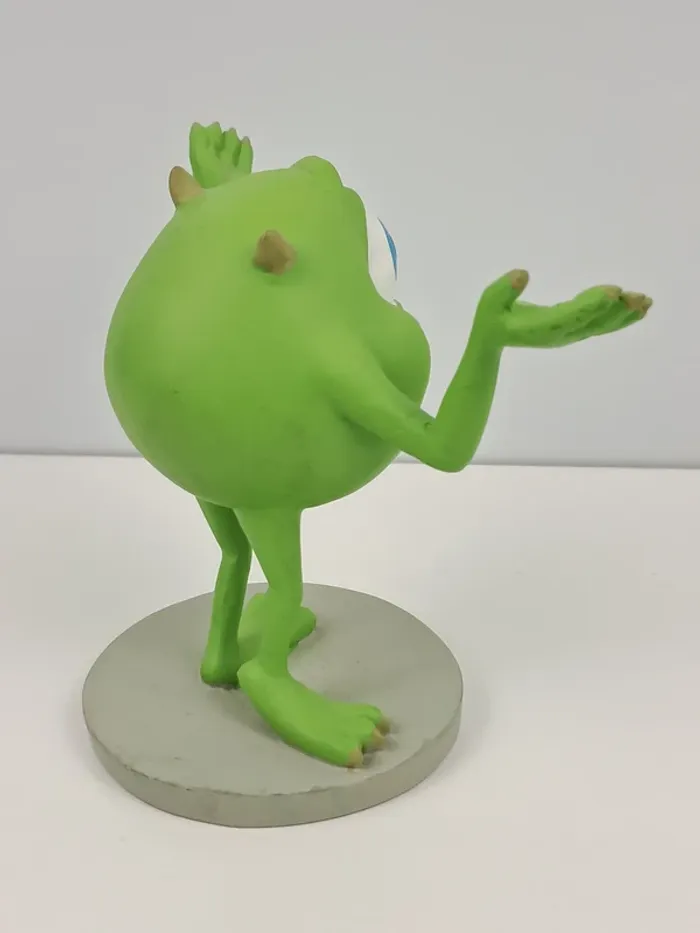 Figurine Bob Razowski dans Monstres et Cie de Disney et Pixar - photo numéro 4