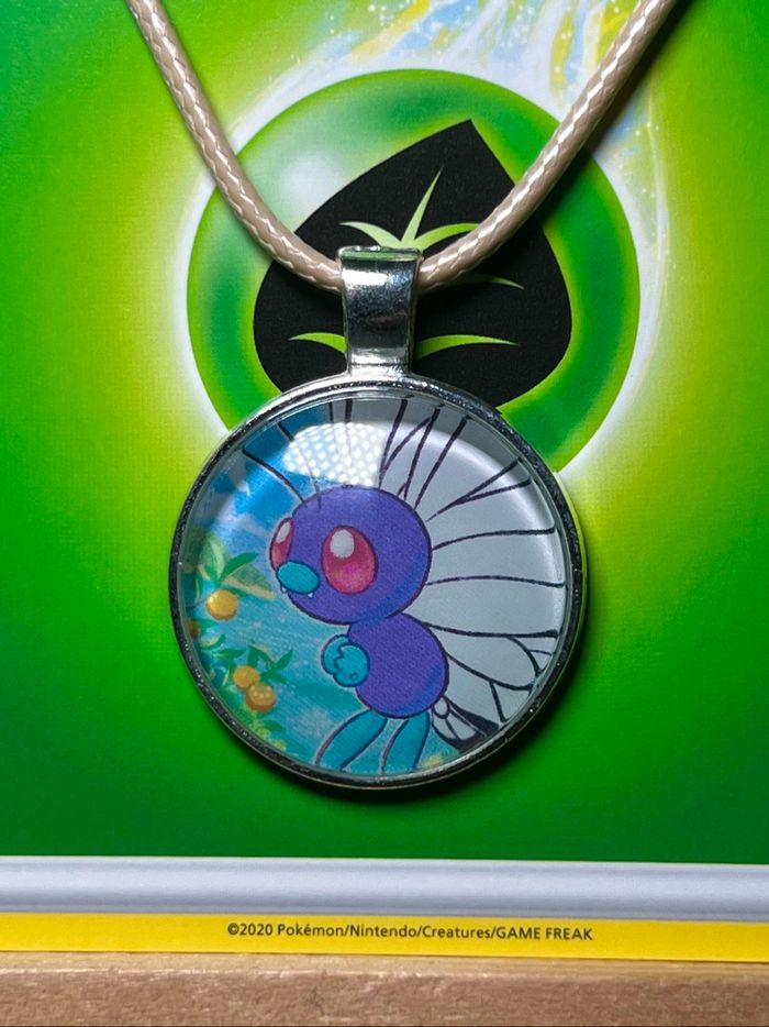 Pendentif Pokémon Papillusion - photo numéro 2