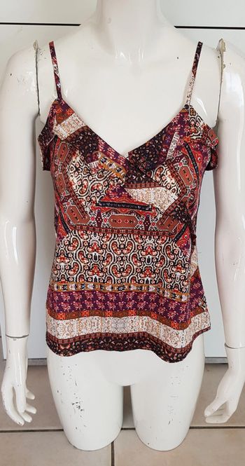 Top fleurie à fines bretelles réglables