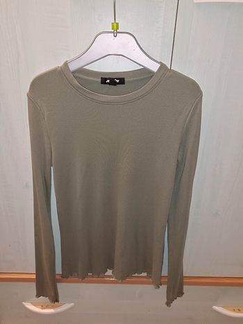 Pull léger côtelé