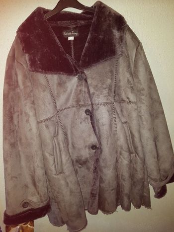 Manteau Veste femme. Fausse fourrure. Taille 50/52. Gabriella Vincenza