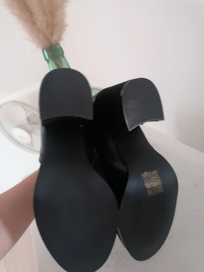 Bottine neuve taille 37 - photo numéro 3
