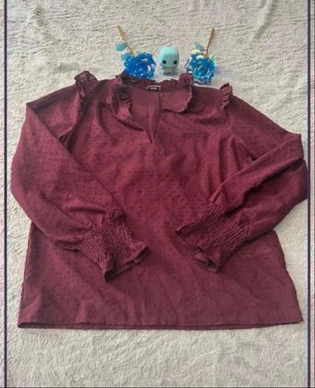 Blouse bordeaux à pois en relief  – Style Romantique