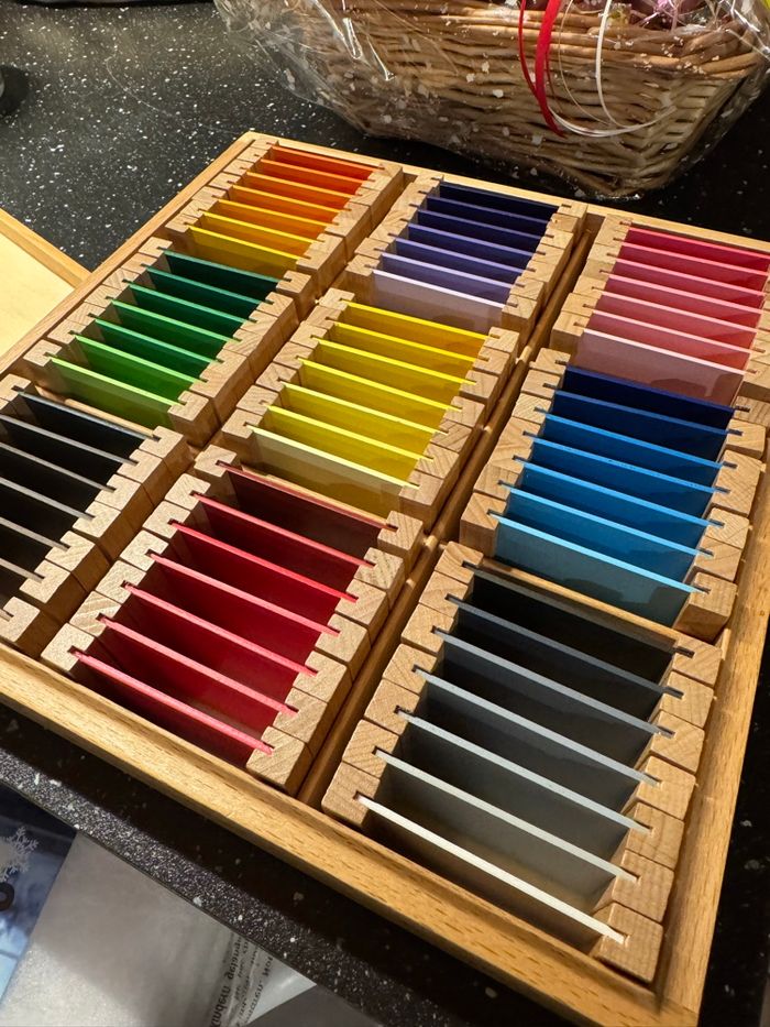 Nuancier de couleurs montessori - photo numéro 3