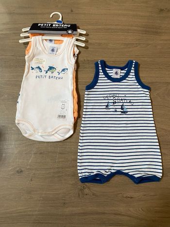 Lot petit bateau 3 mois