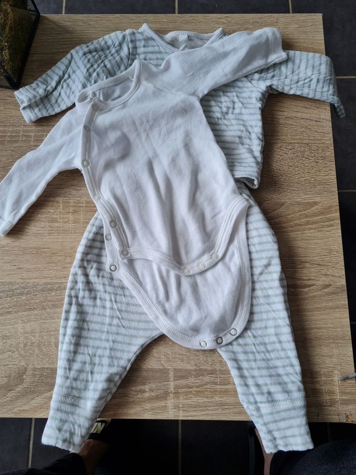 Garçon 1 mois - photo numéro 3