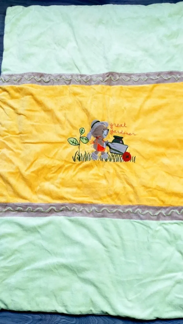 Ensemble turbulette, tour de lit et couverture garçon Ours au jardin - photo numéro 9