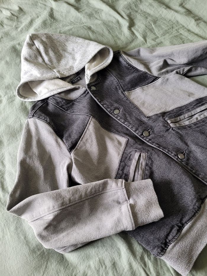veste en jeans ikks  10ans  (15e) - photo numéro 2