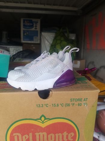 A Vendre BASKET Nike 270