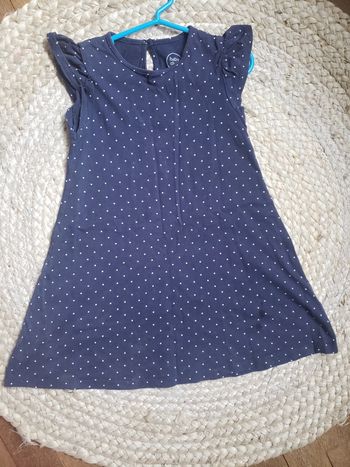 Robe à petits pois