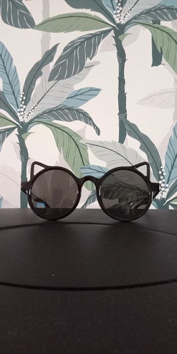 Lunette de soleil chat noir