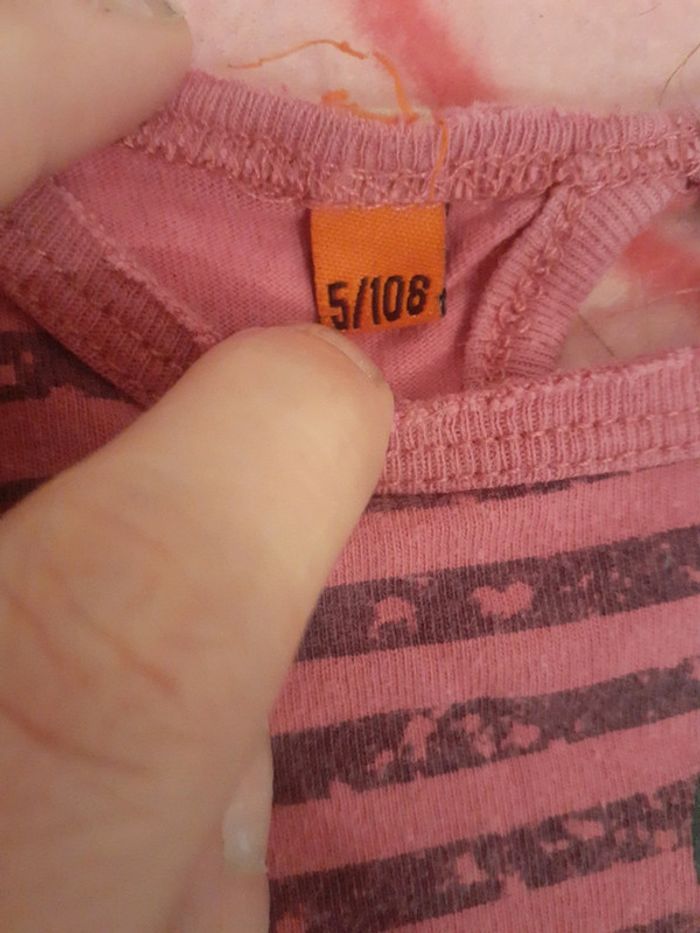 T-shirt à manches longues t.5ans - photo numéro 2