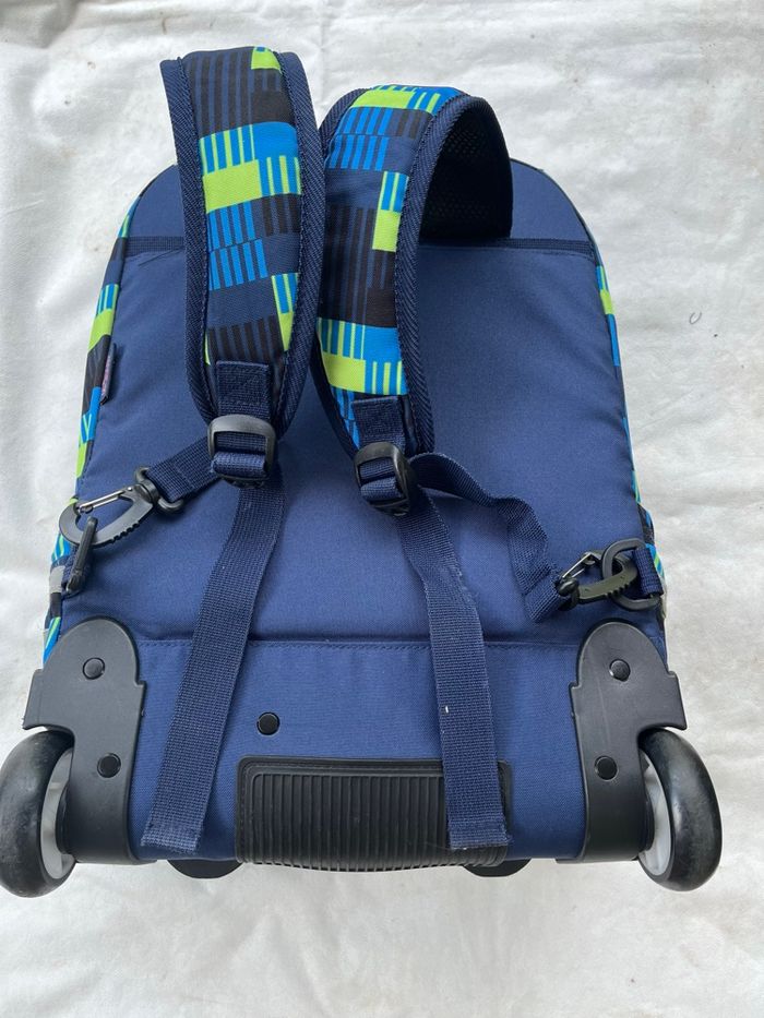 Cartable à roulettes - photo numéro 3